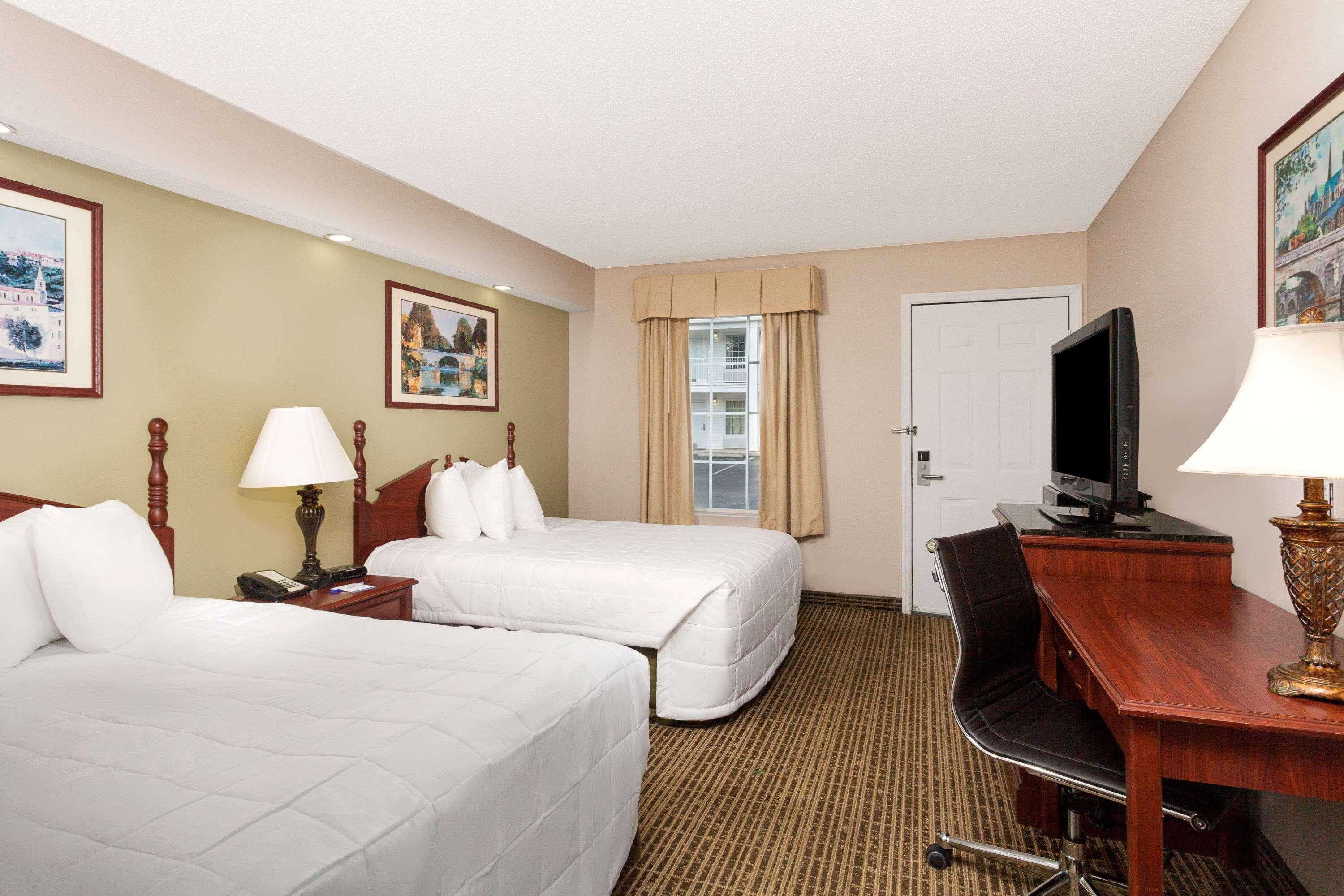 Baymont By Wyndham Tullahoma Hotel Luaran gambar