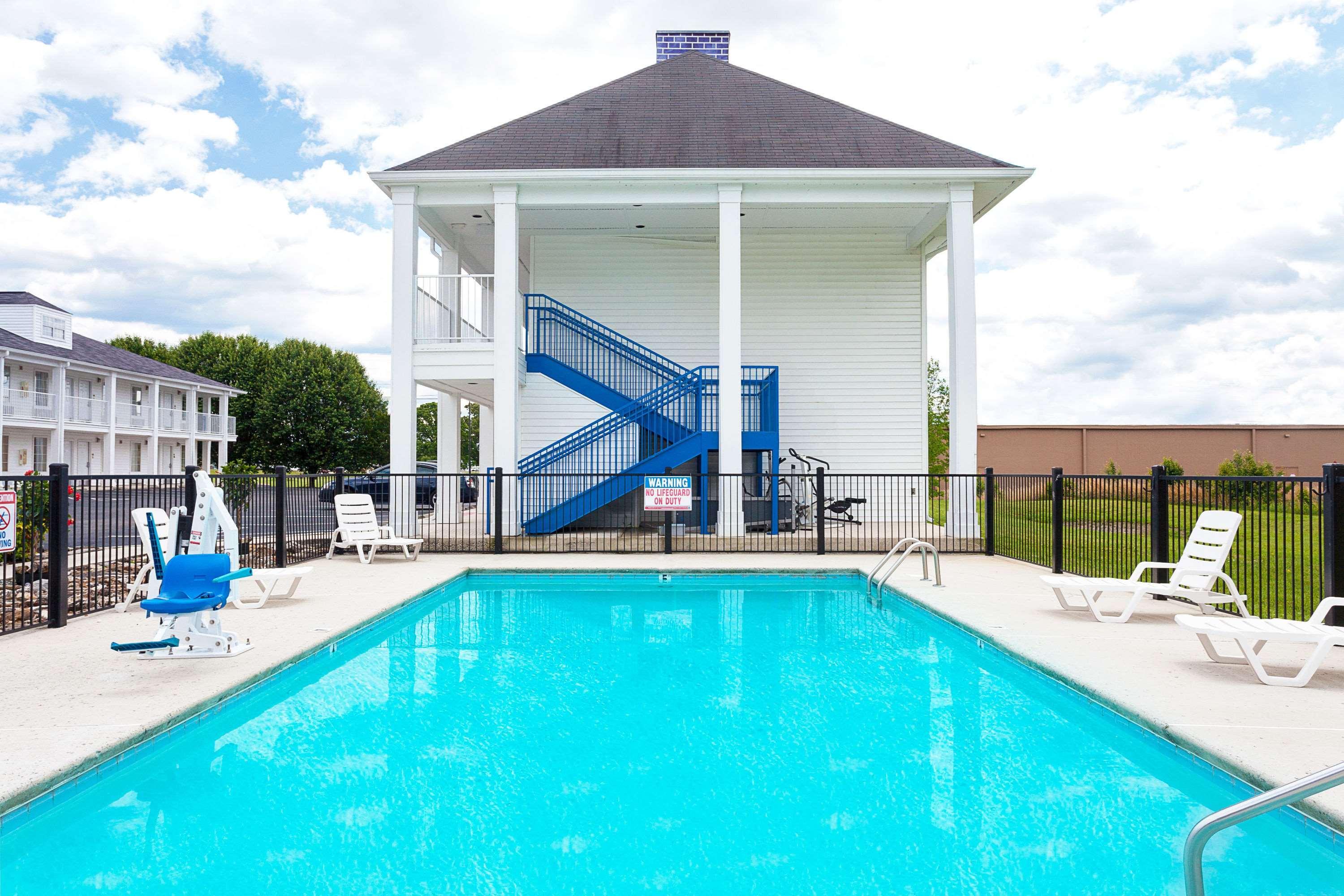 Baymont By Wyndham Tullahoma Hotel Luaran gambar